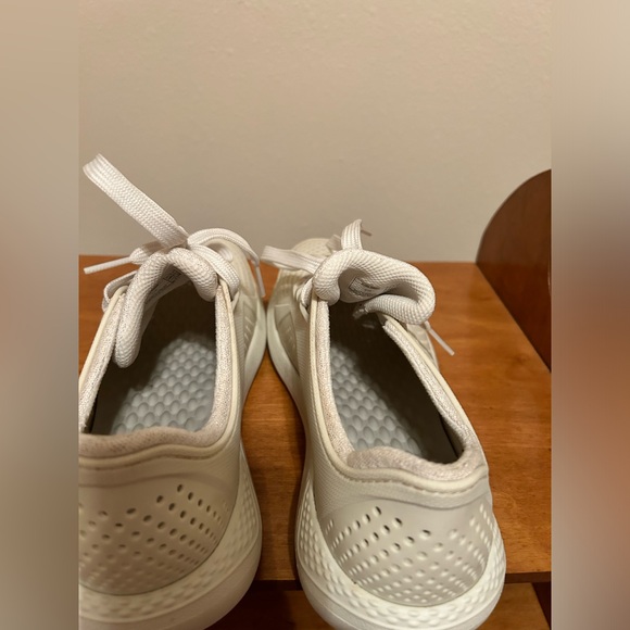 Crocs Women’s LiteRide 360 Pacer Sneakers - Picture 2 of 8